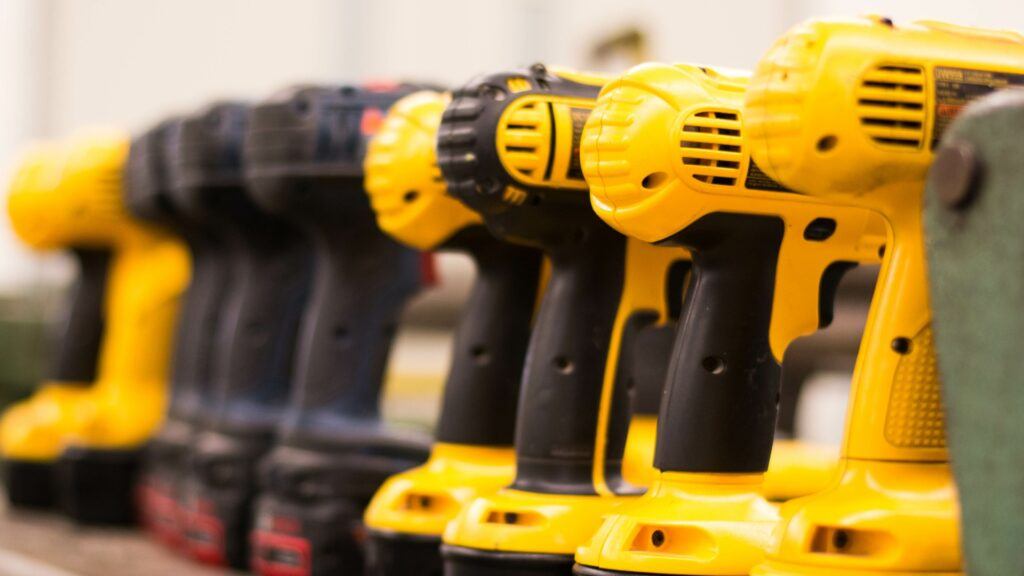 The benefits of using rfid and barcodes to track tools and equipment ...