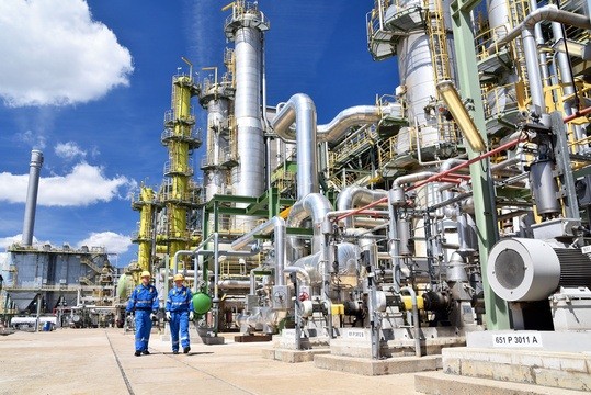 Unlocking Safety and Efficiency in Oil and Gas: The Power of IoT and RFID