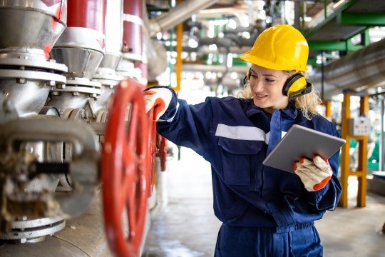 5 Tips for Maximizing Oil & Gas Asset Utilization With RFID