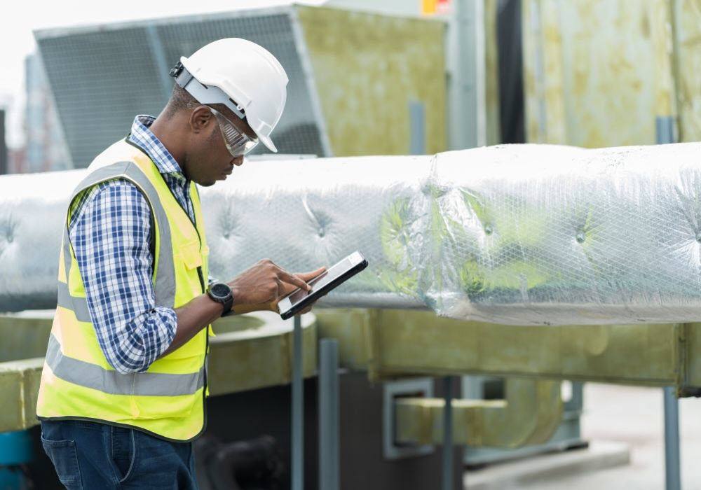 IoT Ecosystem Empowerment: Advancing Workplace Safety and Efficiency with RTLS 22 Iot RFID CMMS Inspection 1000 x 700 t31 013