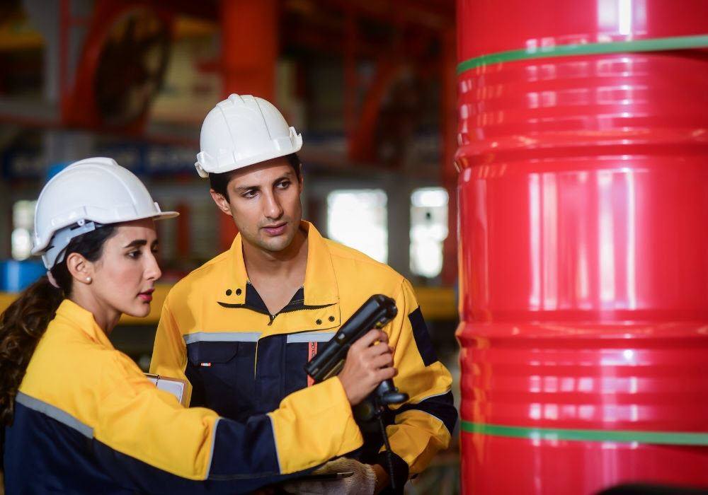 Revolutionize Manufacturing with SmartX HUB’s Cloud-Based RFID Platform 17 Iot RFID CMMS Inspection 1000 x 700 t31 030