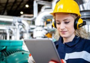 IoT Ecosystem Empowerment: Advancing Workplace Safety and Efficiency with RTLS 23 Iot RFID CMMS Inspection 1000 x 700 t31 039