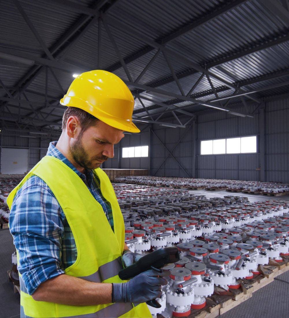 5 Tips for Maximizing Oil & Gas Asset Utilization With RFID 16 Iot RFID CMMS Inspection 1100 x 1000 v56 025