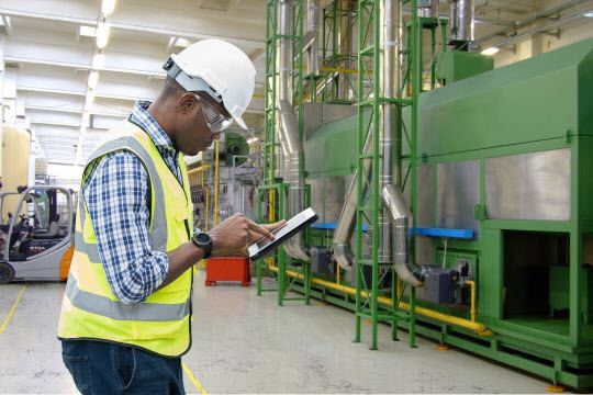 What Is a CMMS? A Complete Guide to Maintenance